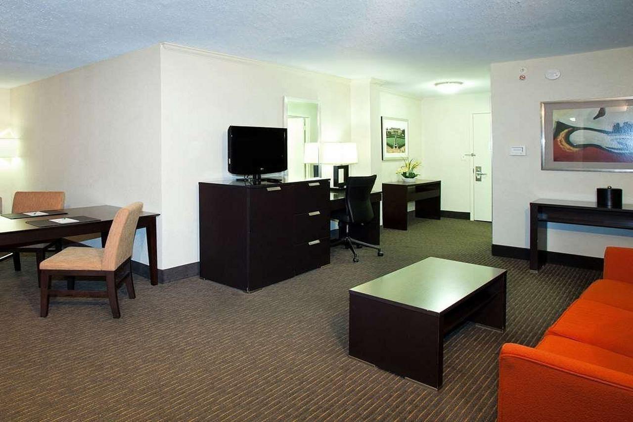 טולסה 17 West Hotel, Ascend Hotel Collection מראה חיצוני תמונה